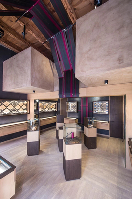 珠宝展柜